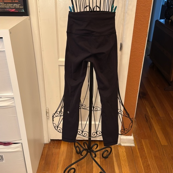 Lululemon Wunder Train High-Rise Leggings-Sz 4 - Picture 3 of 5